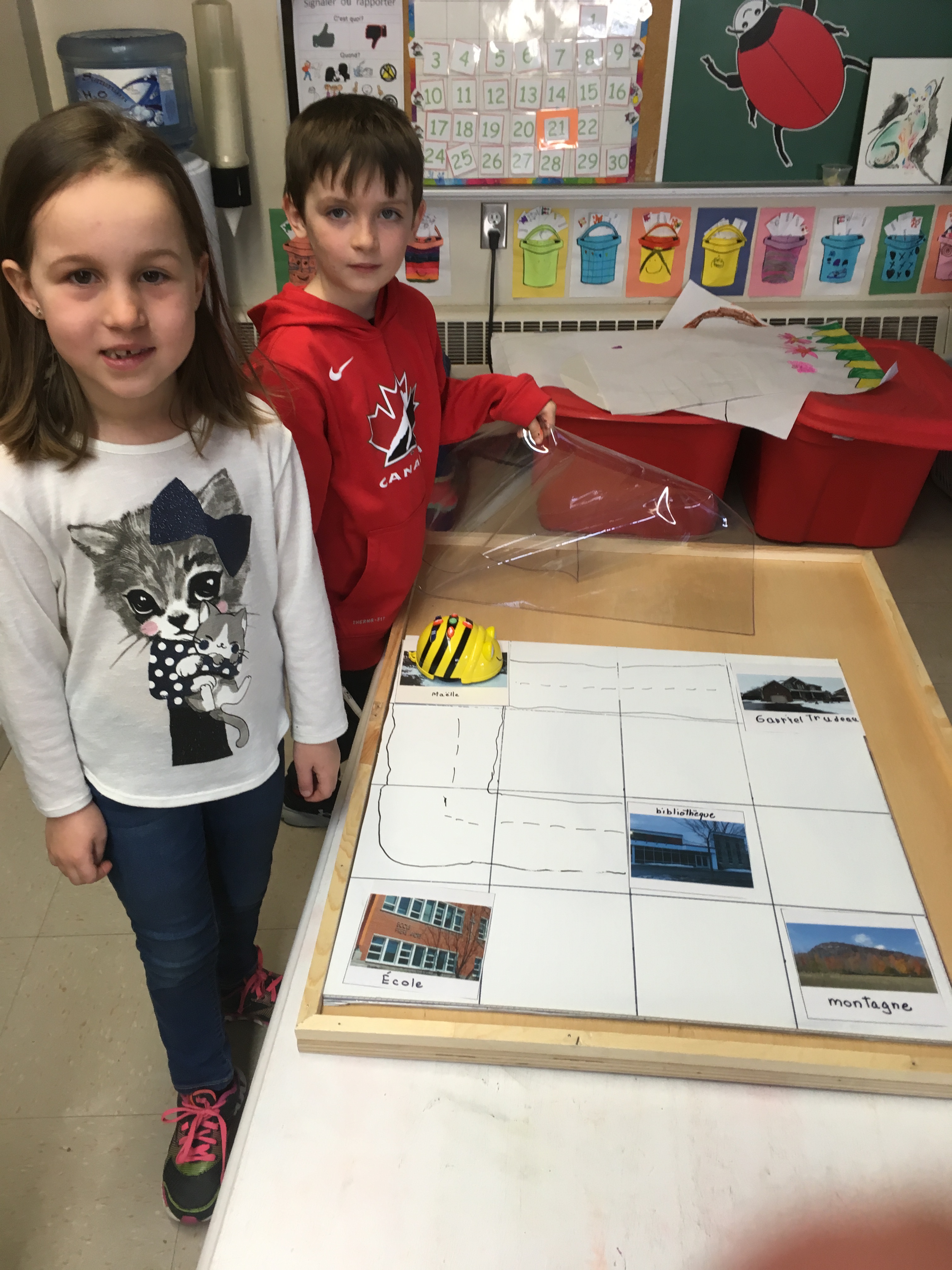 je vais jouer chez un ami